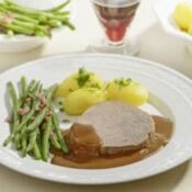 Rinderbraten mit Speckbohnen und Kartoffeln